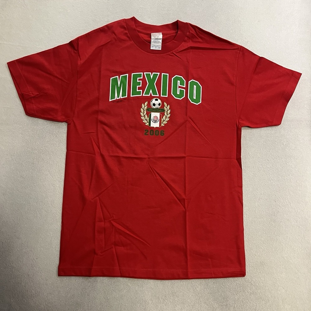 Vintage Mexico 2006 Soccer T-Shirt Men's Size Large Red Short Sleeve Tee